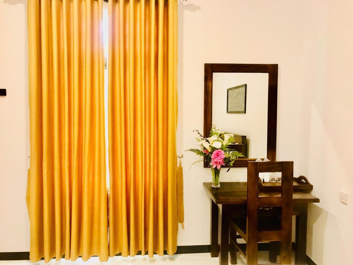 Queensland Hotel Nuwara Eliya Exterior photo