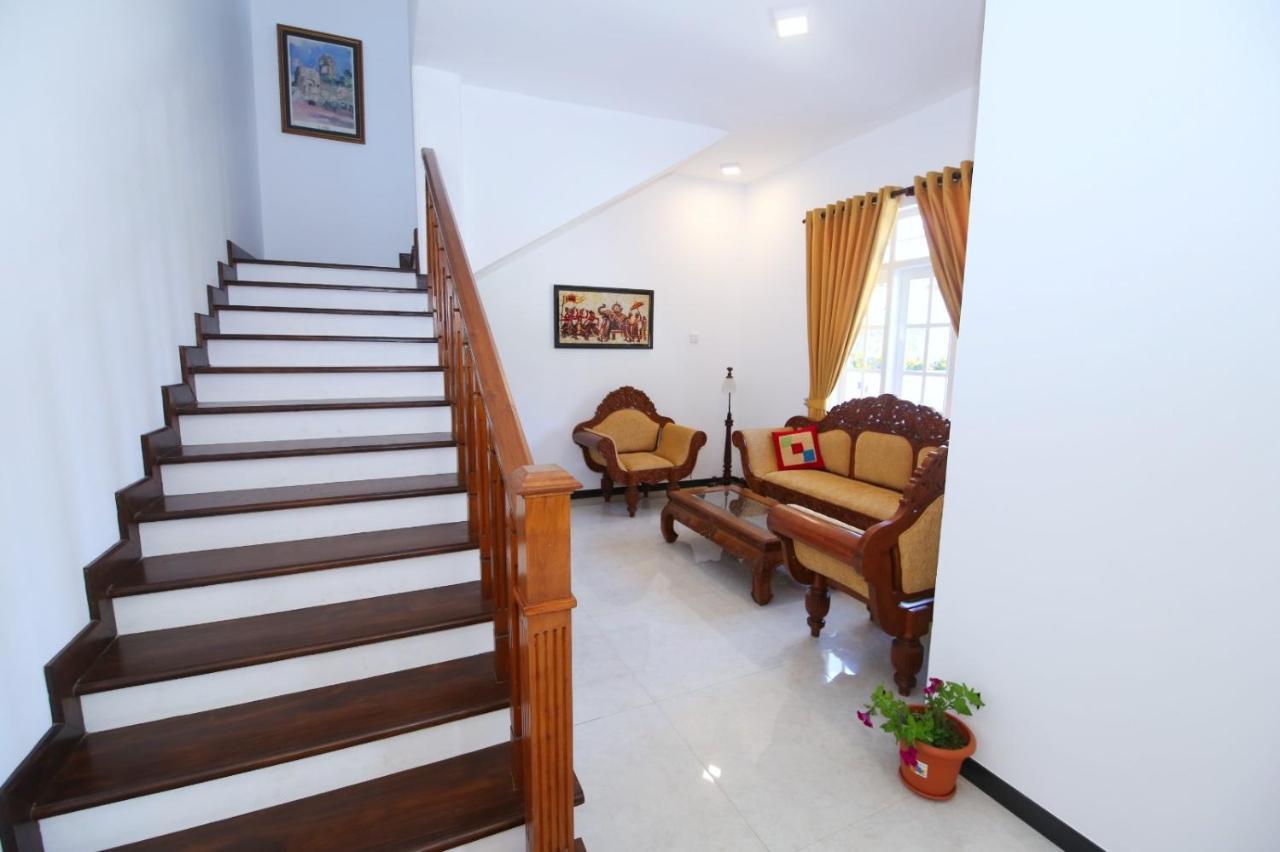 Queensland Hotel Nuwara Eliya Exterior photo